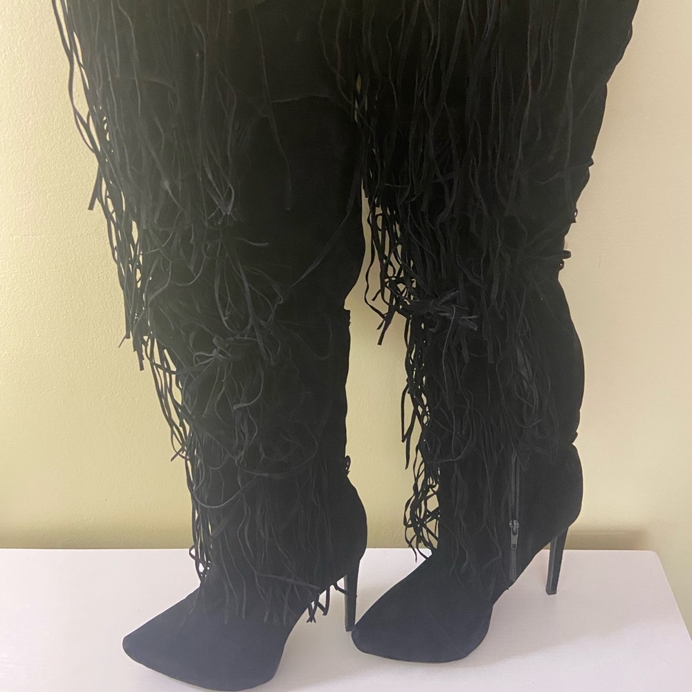 Nice winter stiletto cowgirl tassel boots! Perfect for winter.
